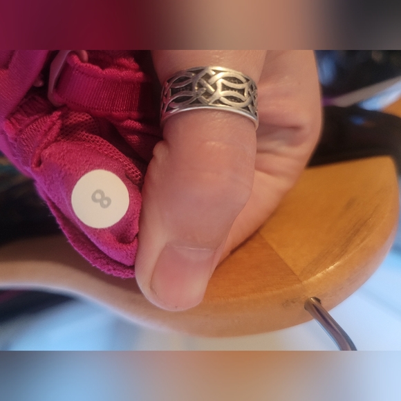 Size 8 Lululemon top - Picture 5 of 5